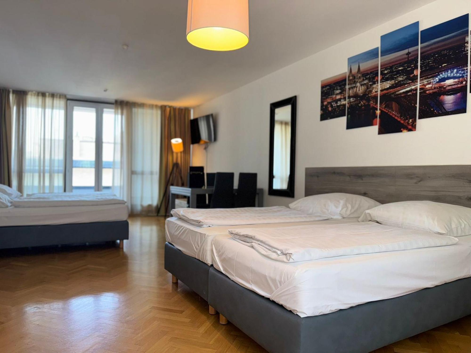 Opera 3* Colonia